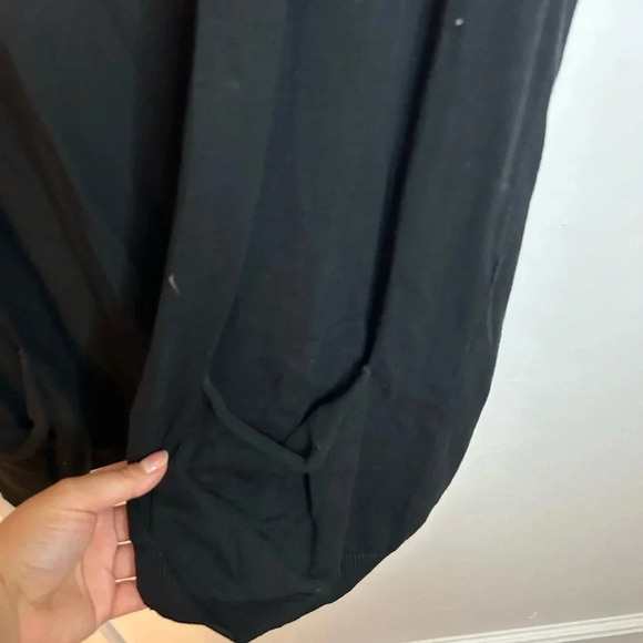 GAP OPEN FRONT BLACK SWEATER VEST - Picture 4 of 4